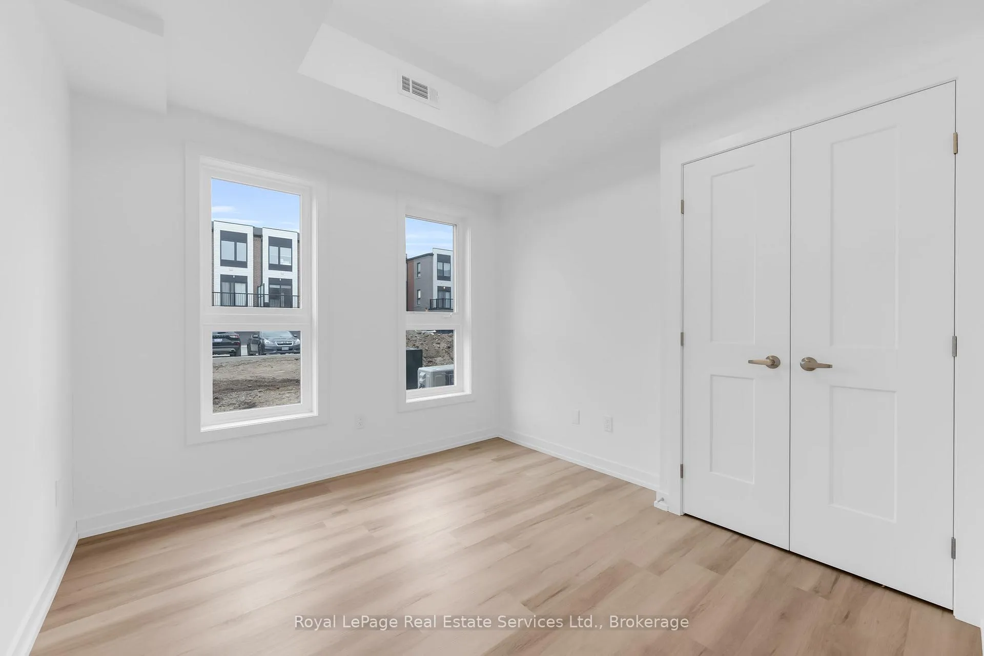 Photo 12 of Unit 35, 70 Kenesky Drive, Hamilton, Waterdown — HOMEH