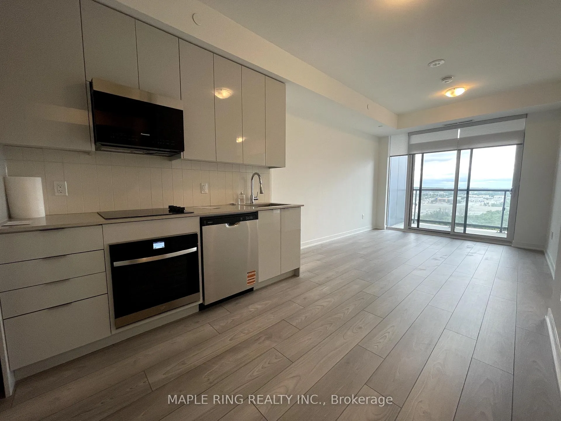Photo 2 of Unit 1508, 474 Caldari Road, Vaughan, Concord — HOMEH