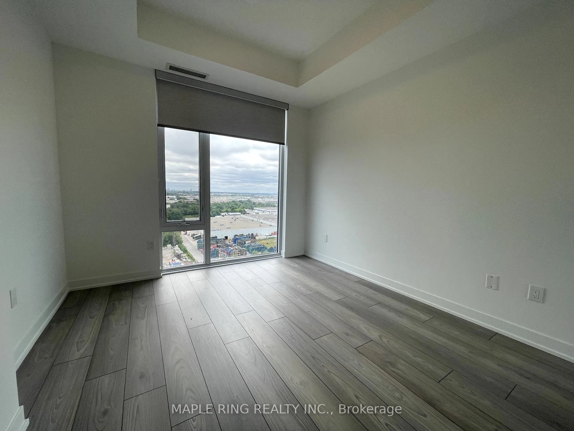 Photo 5 of Unit 1508, 474 Caldari Road, Vaughan, Concord — HOMEH