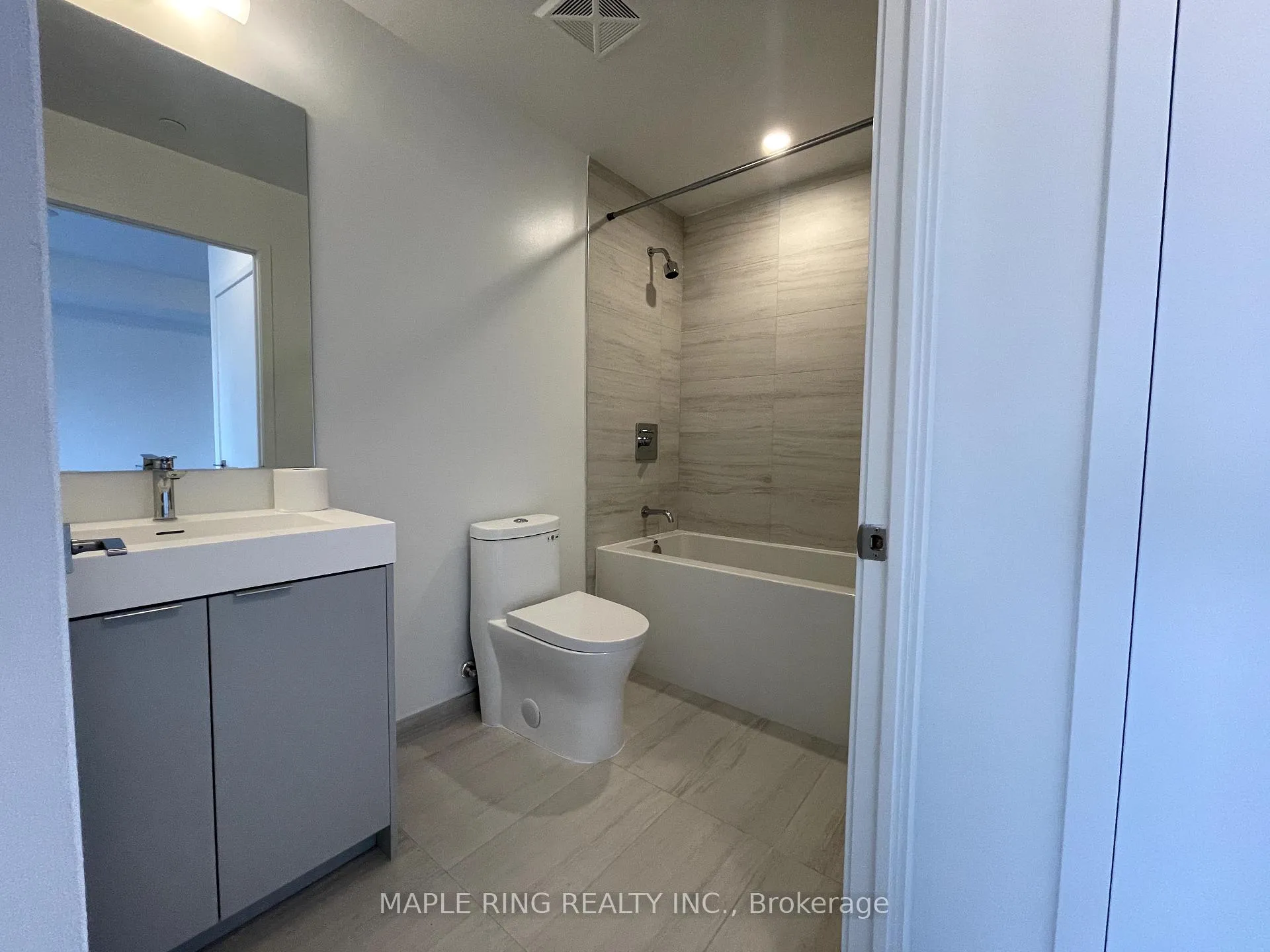 Photo 6 of Unit 1508, 474 Caldari Road, Vaughan, Concord — HOMEH