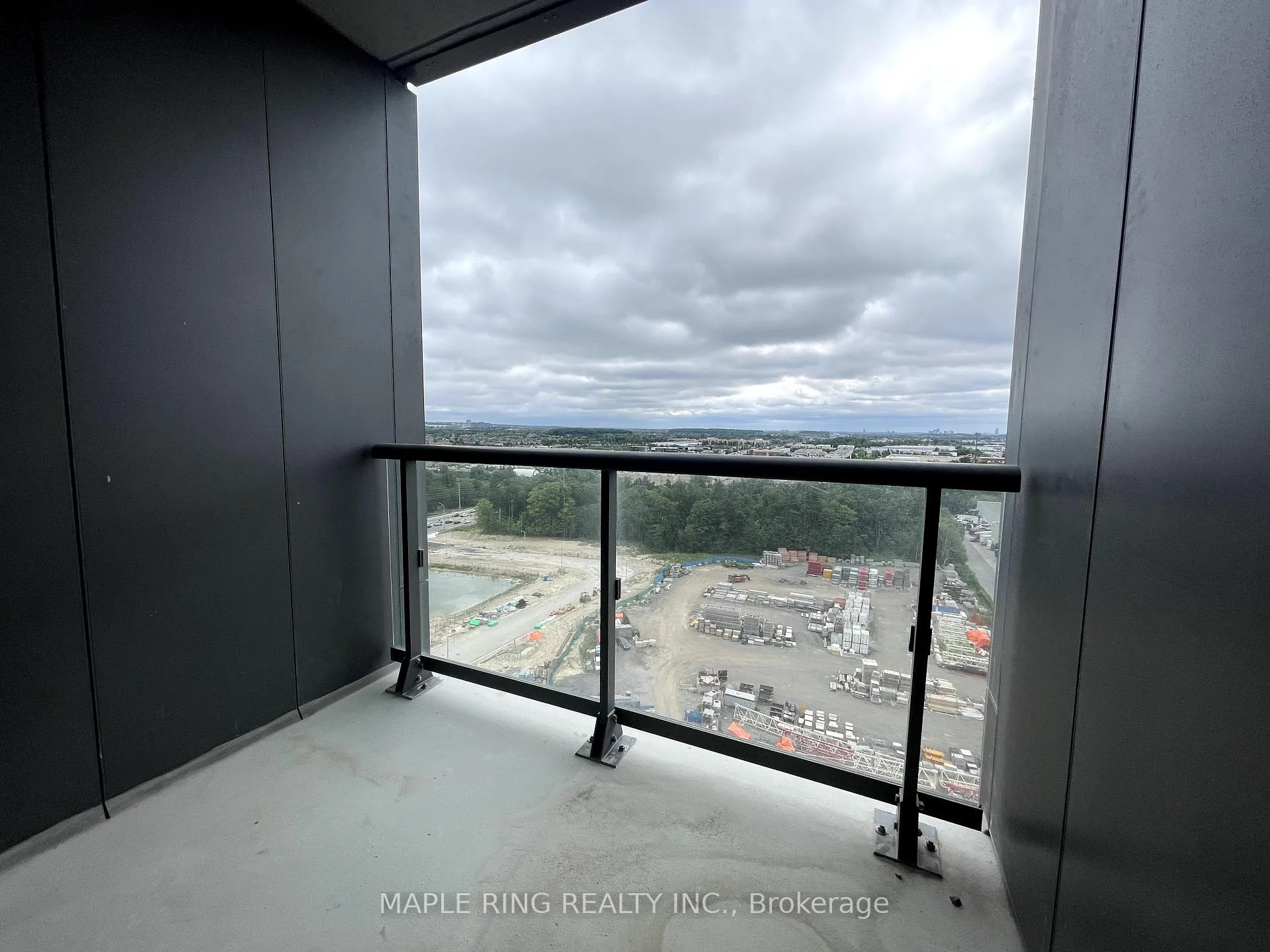 Photo 7 of Unit 1508, 474 Caldari Road, Vaughan, Concord — HOMEH