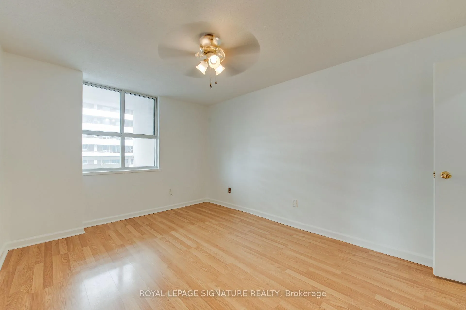 Photo 20 of Unit 301, 80 Inverlochy Boulevard, Markham, Royal Orchard — HOMEH