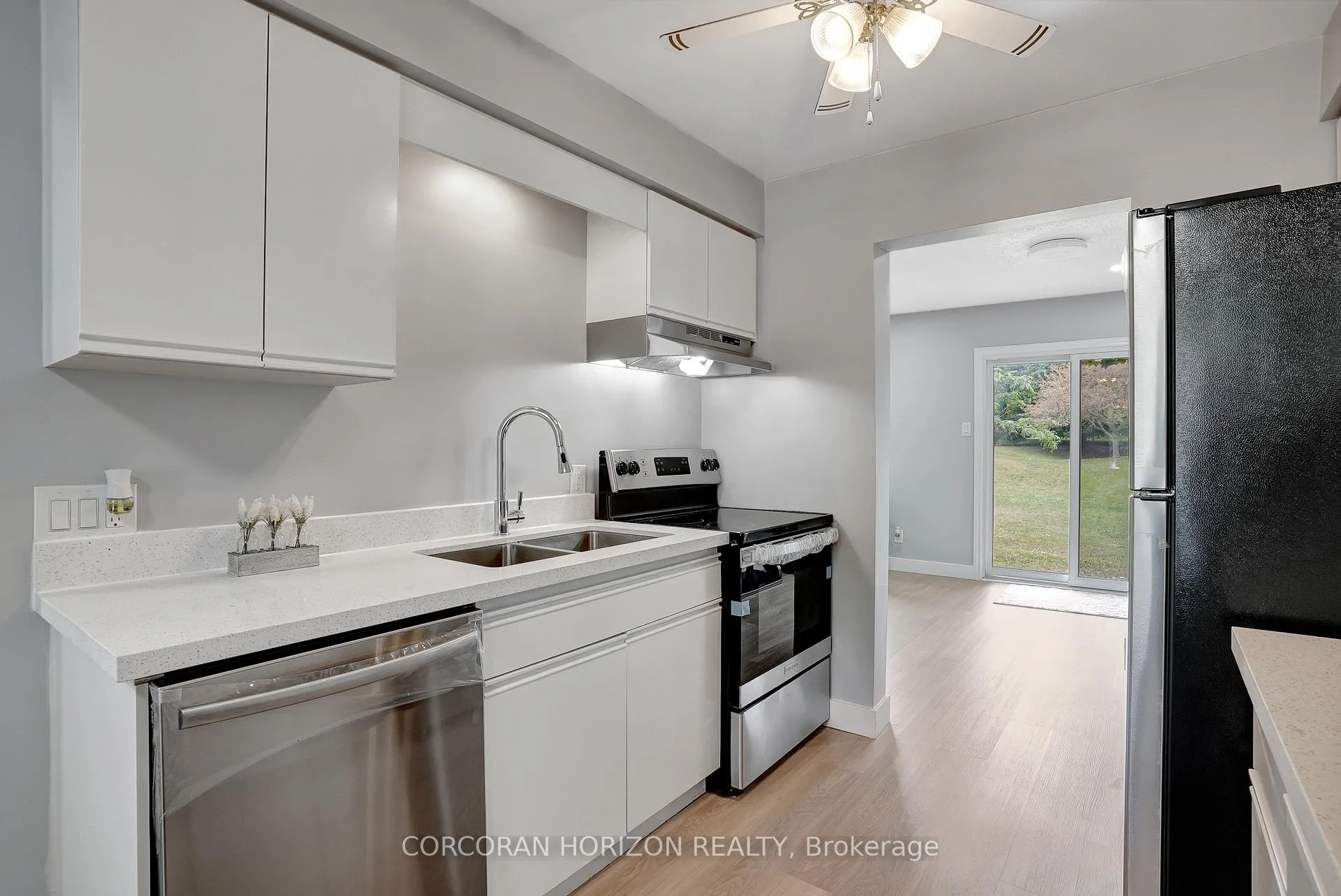 Photo 11 of Unit 4, 405 Kingscourt Drive, Waterloo — HOMEH