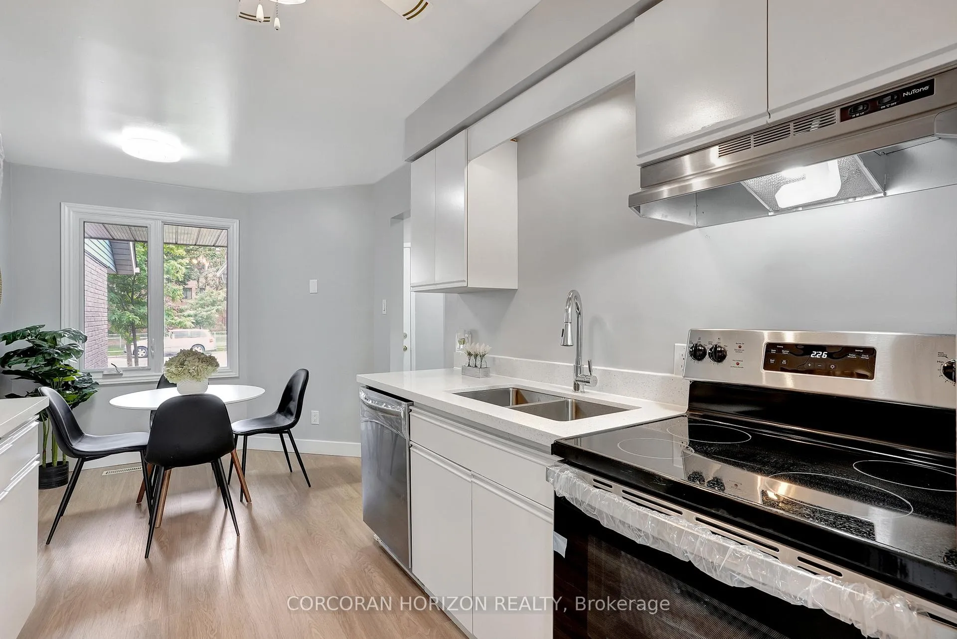 Photo 12 of Unit 4, 405 Kingscourt Drive, Waterloo — HOMEH