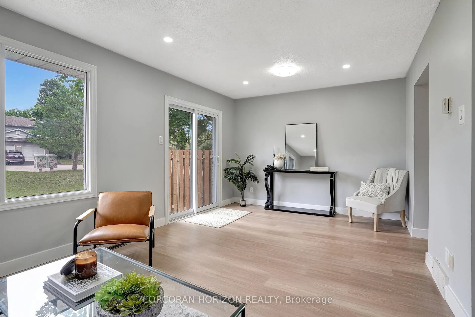 Photo 20 of Unit 4, 405 Kingscourt Drive, Waterloo — HOMEH