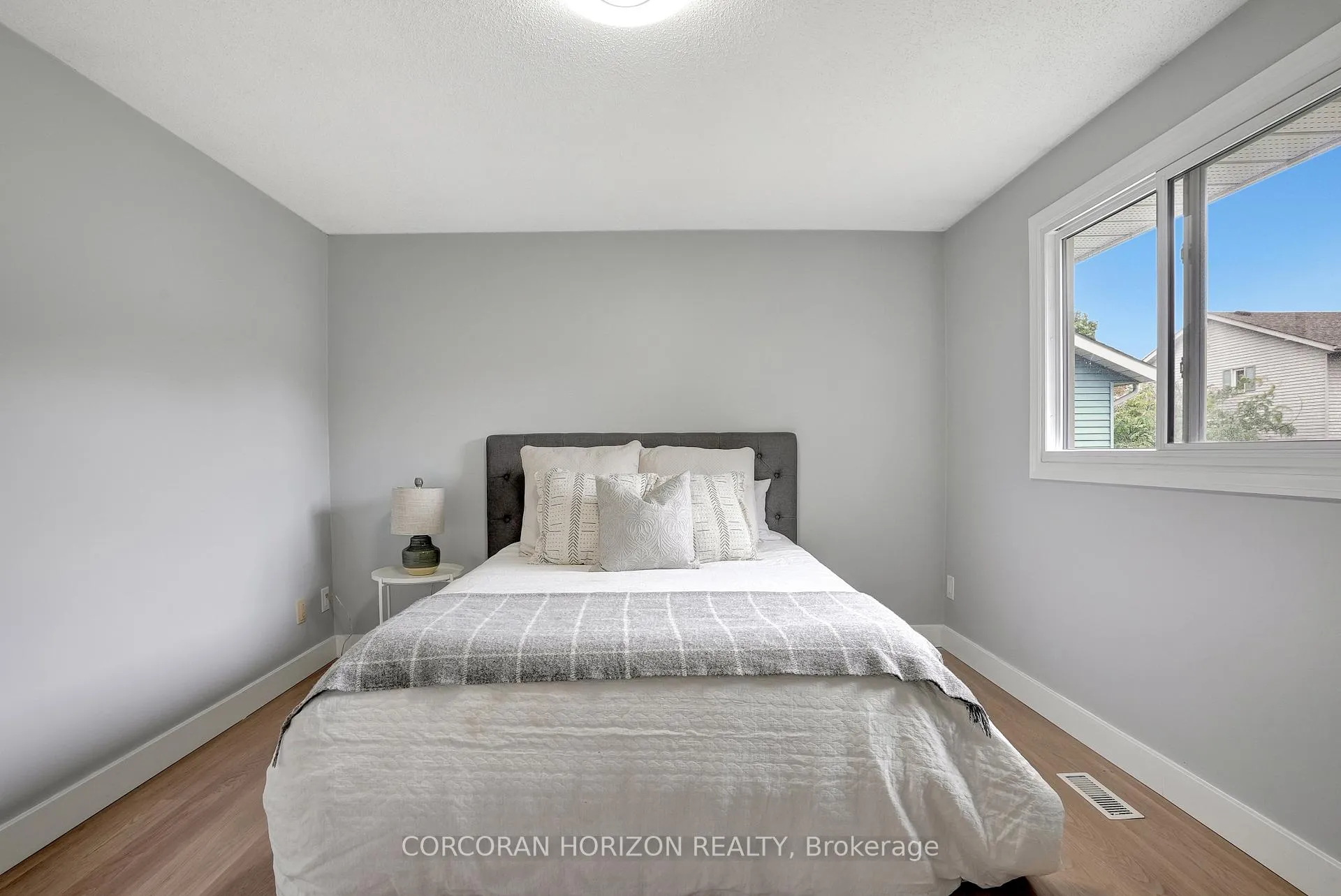 Photo 23 of Unit 4, 405 Kingscourt Drive, Waterloo — HOMEH