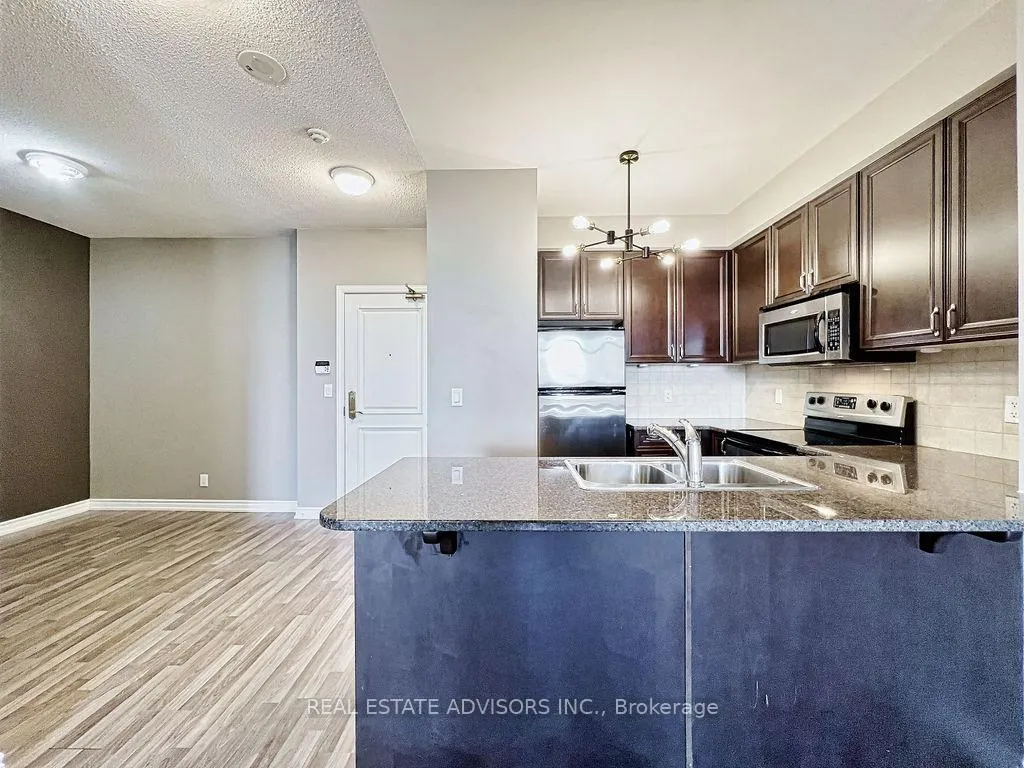Photo 8 of Unit 1211, 9225 Jane Street, Vaughan, Maple — HOMEH