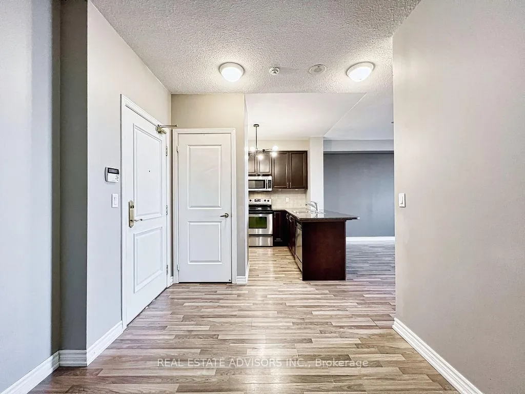 Photo 13 of Unit 1211, 9225 Jane Street, Vaughan, Maple — HOMEH