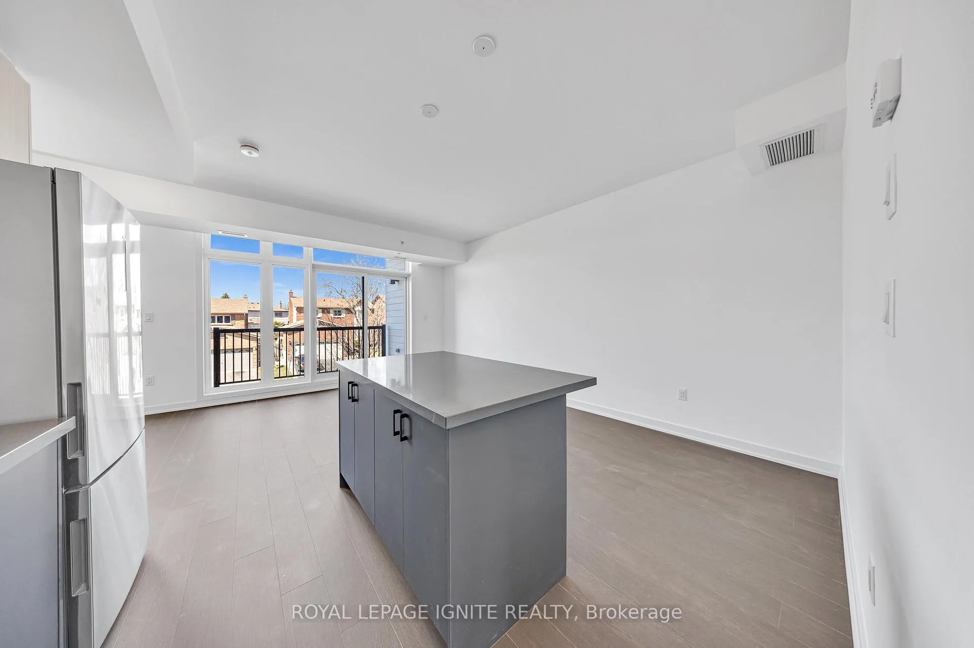 Photo 7 of Unit 14, 188 Angus Drive, Ajax, Central — HOMEH