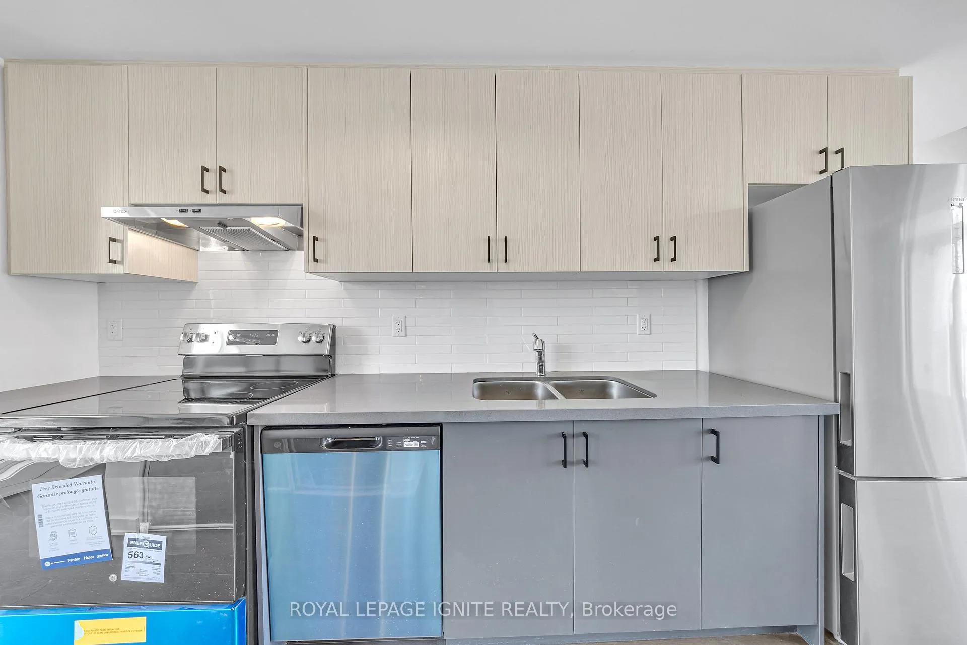 Photo 8 of Unit 14, 188 Angus Drive, Ajax, Central — HOMEH