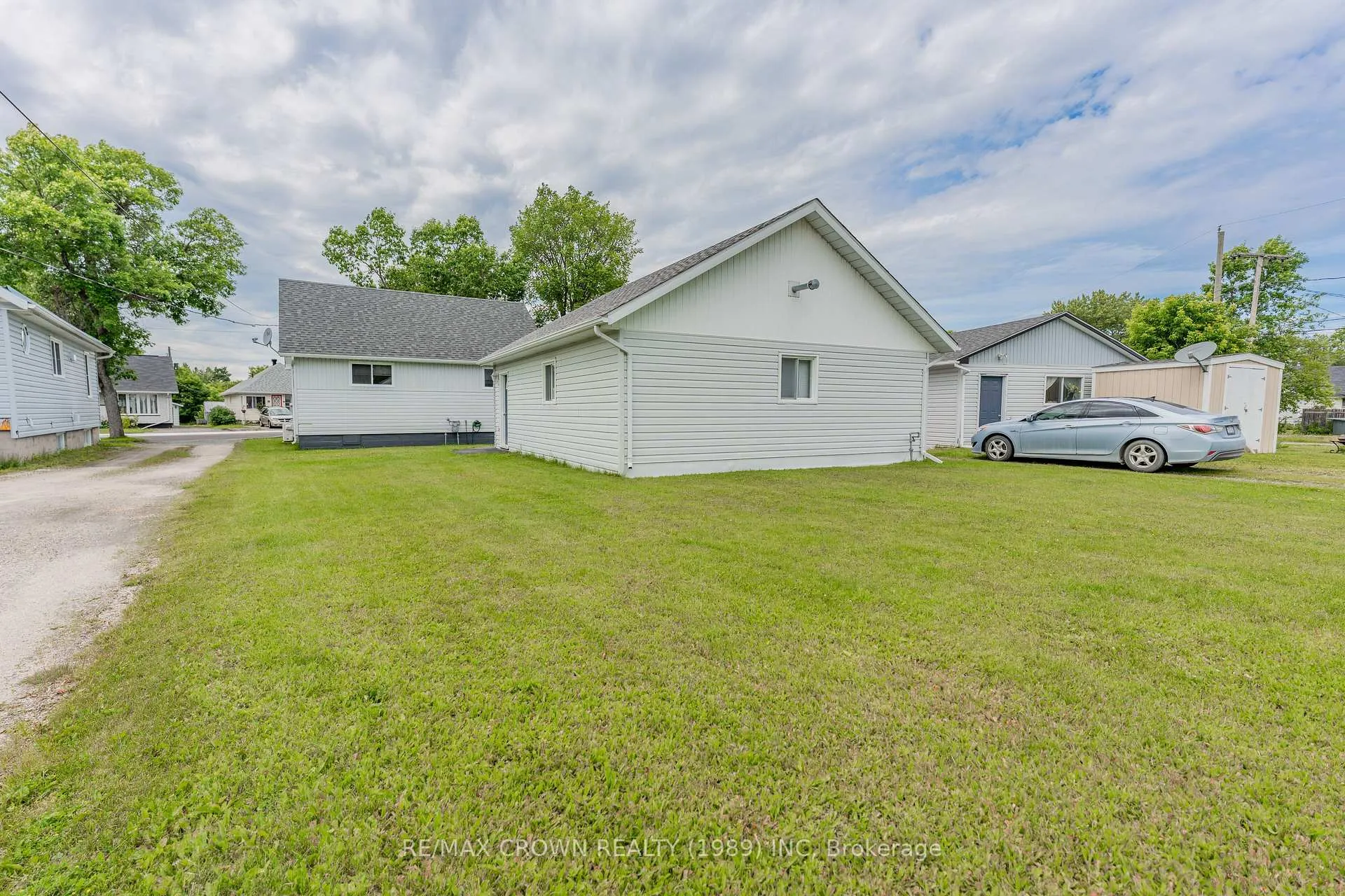 Photo 43 of 31 King Street, Kapuskasing — HOMEH