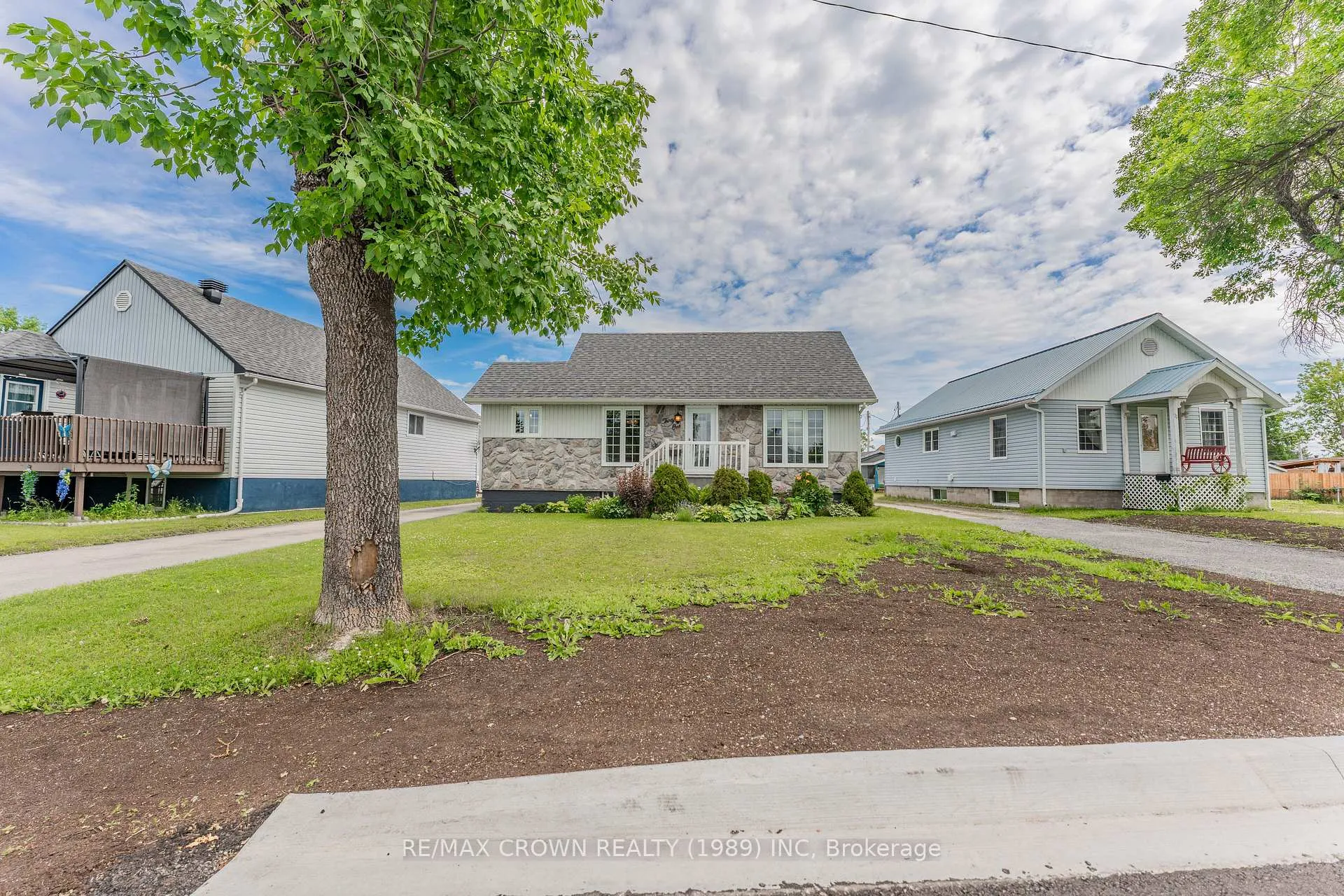 Photo 49 of 31 King Street, Kapuskasing — HOMEH
