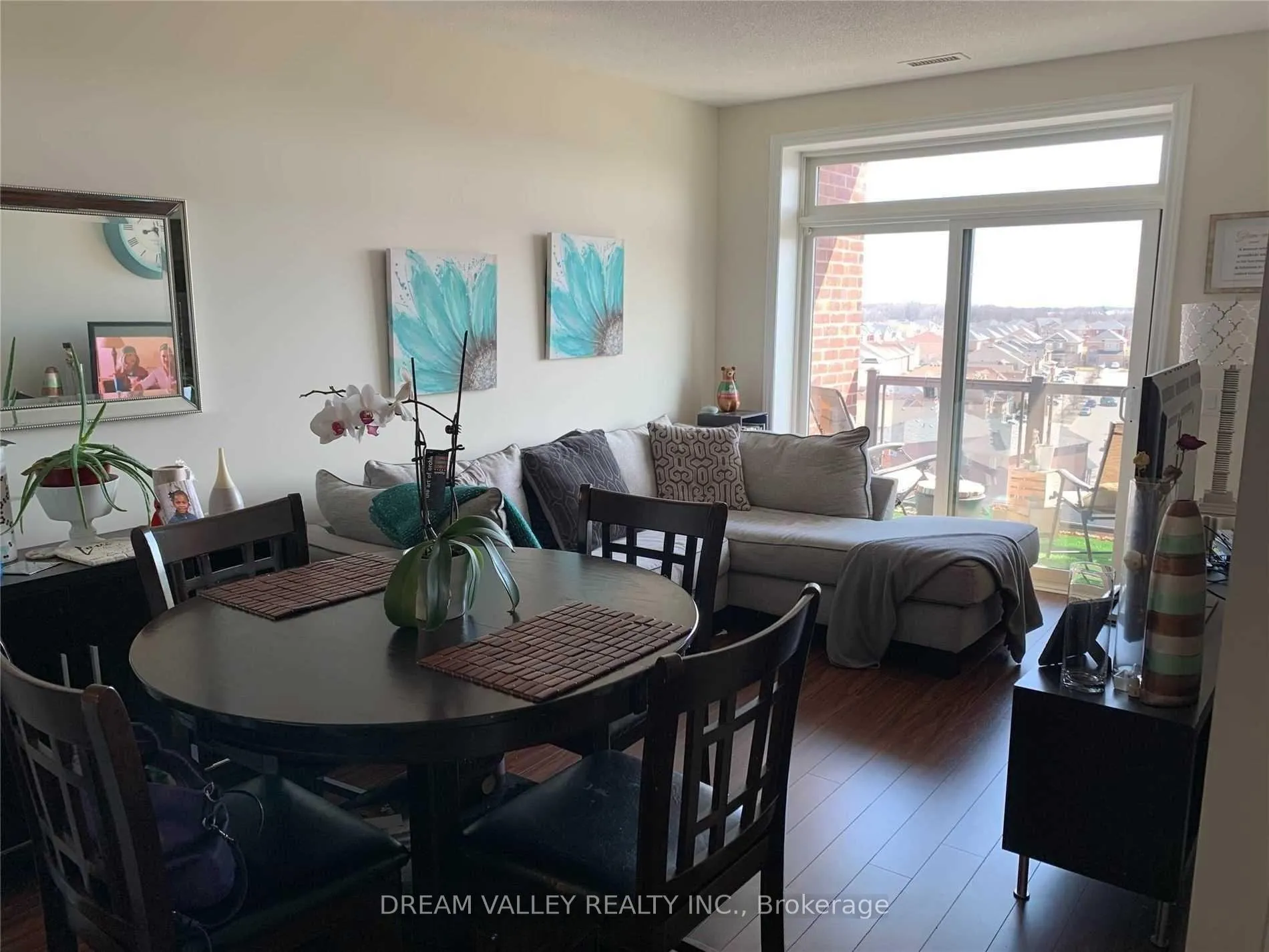 Photo 3 of Unit 712, 7325 Markham Road, Markham, Cedarwood — HOMEH