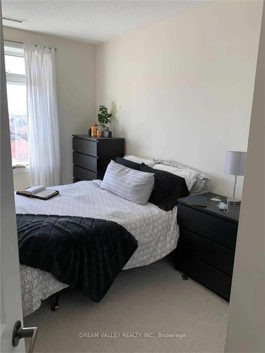 Photo 5 of Unit 712, 7325 Markham Road, Markham, Cedarwood — HOMEH