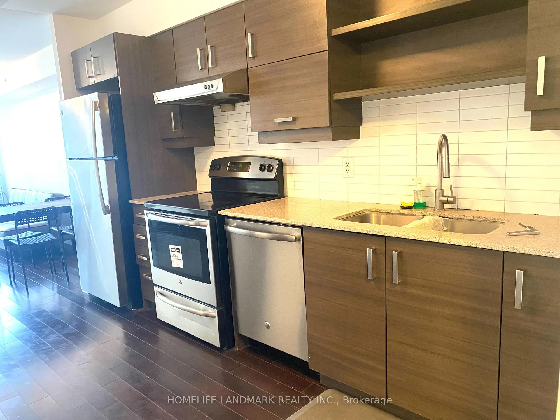 Photo 9 of Unit 1001, 1 Uptown Drive, Markham, Unionville — HOMEH
