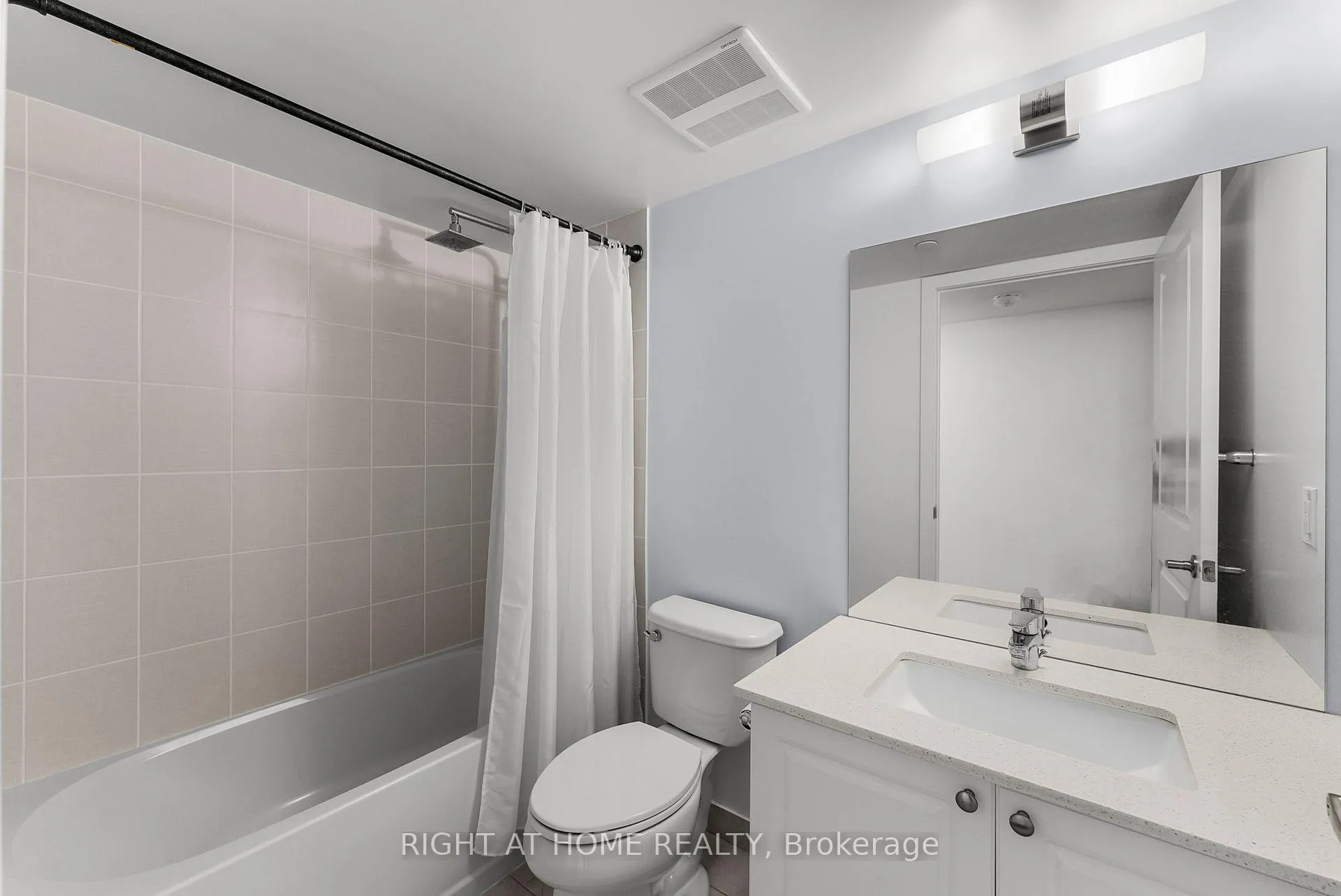 Photo 21 of Unit 1504, 1255 Bayly Street, Pickering, Bay Ridges — HOMEH