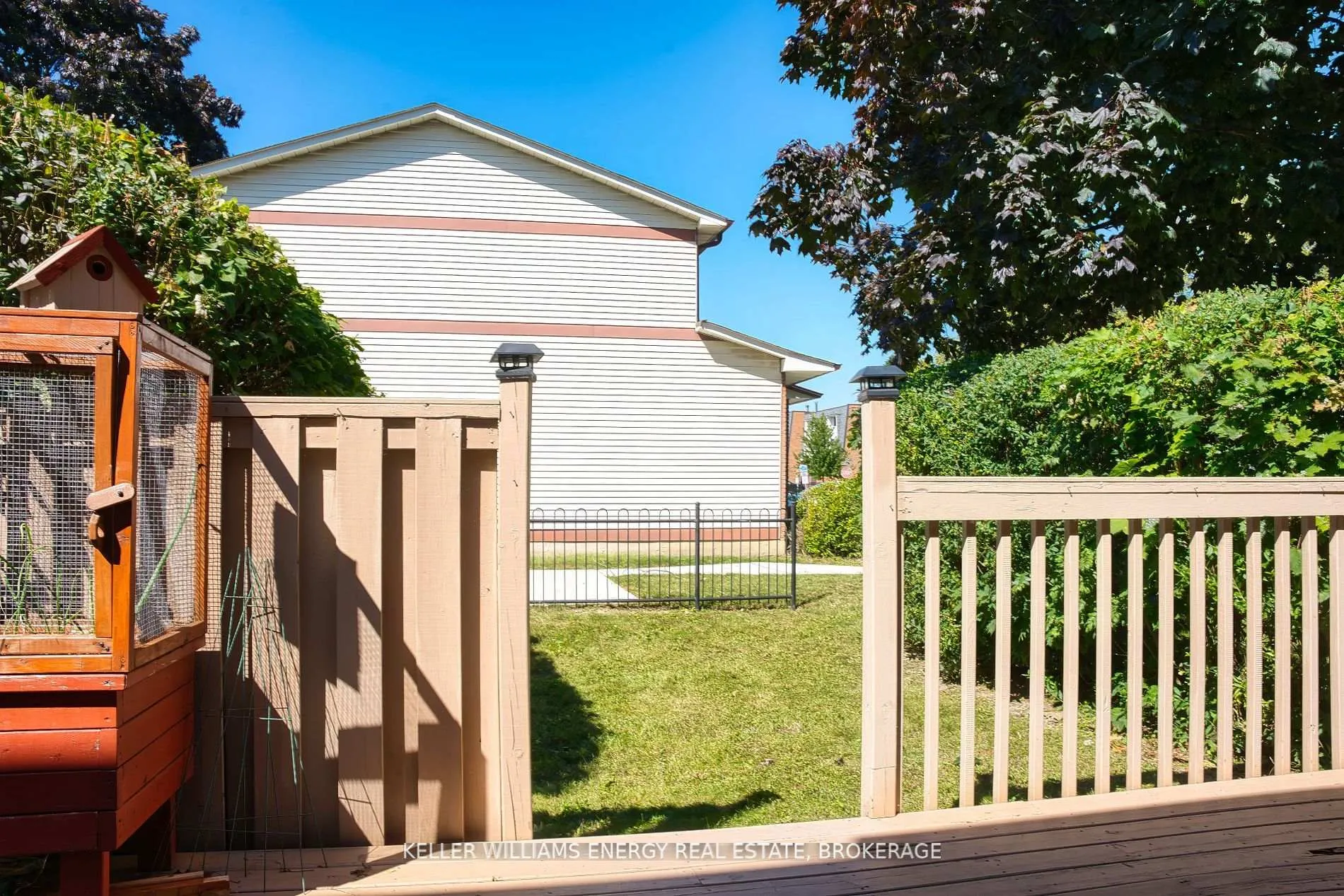 Photo 35 of 21 Parker Crescent, Ajax, South East — HOMEH