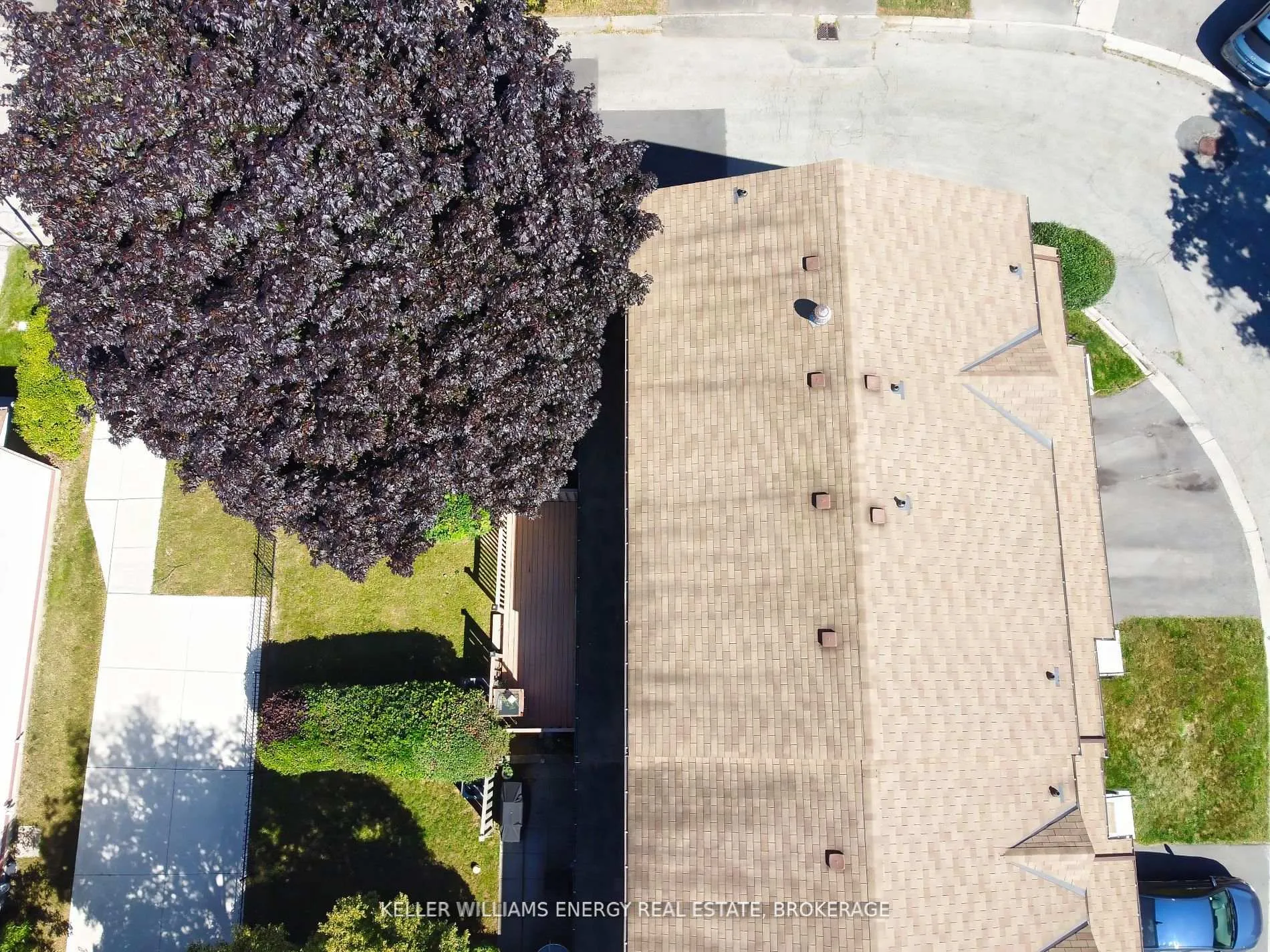 Photo 38 of 21 Parker Crescent, Ajax, South East — HOMEH