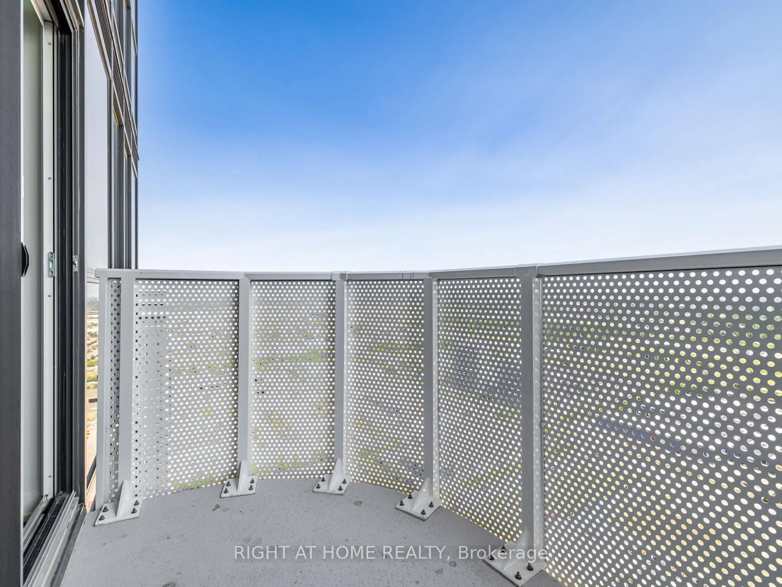 Photo 28 of Unit 5203, 195 Commerce Street, Vaughan, Vaughan Corporate Centre — HOMEH