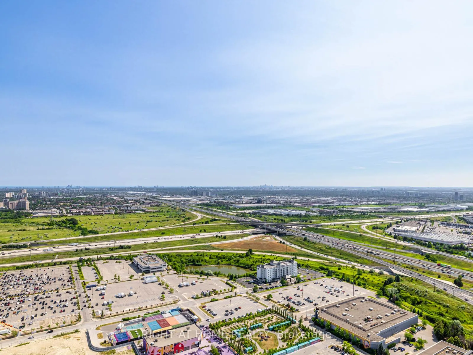 Photo 29 of Unit 5203, 195 Commerce Street, Vaughan, Vaughan Corporate Centre — HOMEH