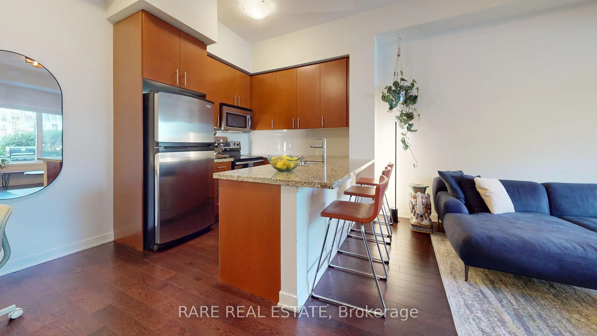 Photo 8 of 31 Oak Street, Toronto, Regent Park — HOMEH