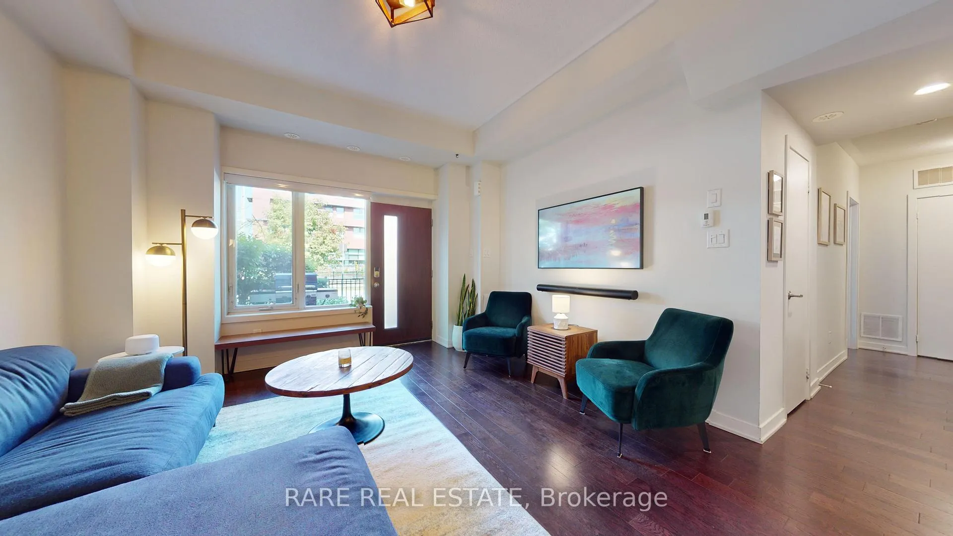 Photo 11 of 31 Oak Street, Toronto, Regent Park — HOMEH