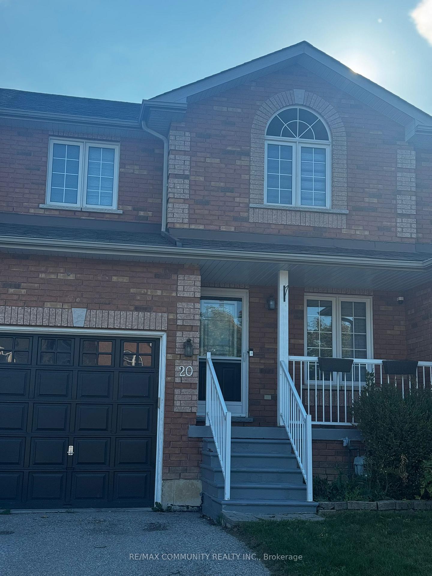 Photo 1 of 20 Wrendale Crescent, Georgina, Keswick South — HOMEH