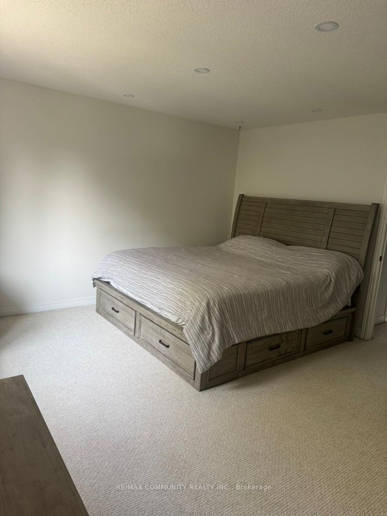 Photo 10 of 20 Wrendale Crescent, Georgina, Keswick South — HOMEH