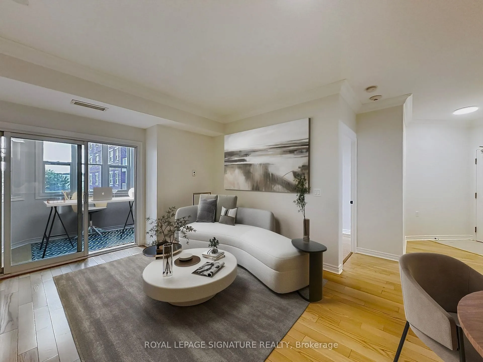 Photo 14 of Unit 210, 15450 Yonge Street, Aurora, Aurora Village — HOMEH