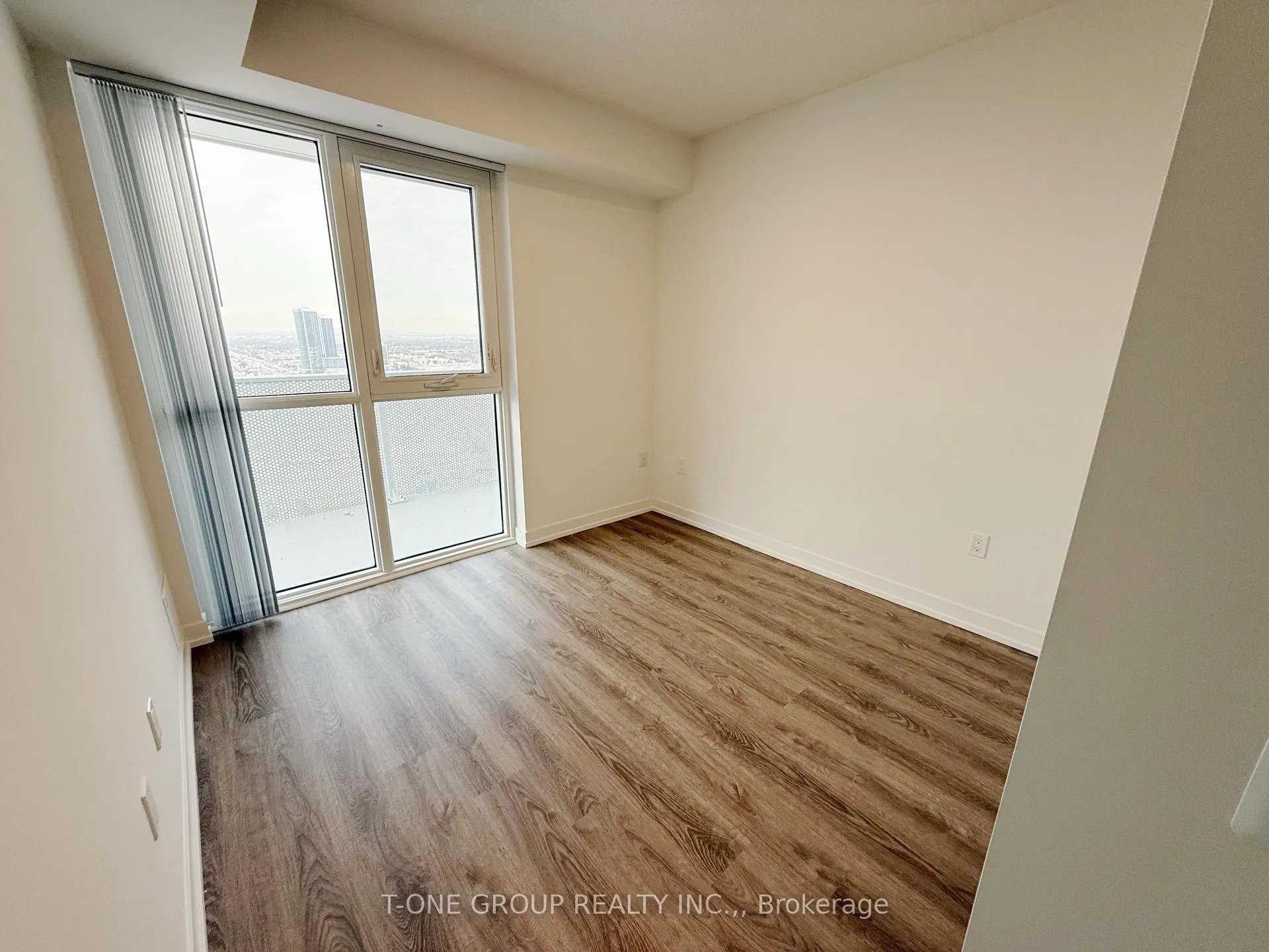 Photo 4 of Unit 2610, 195 Commerce Street, Vaughan, Vaughan Corporate Centre — HOMEH