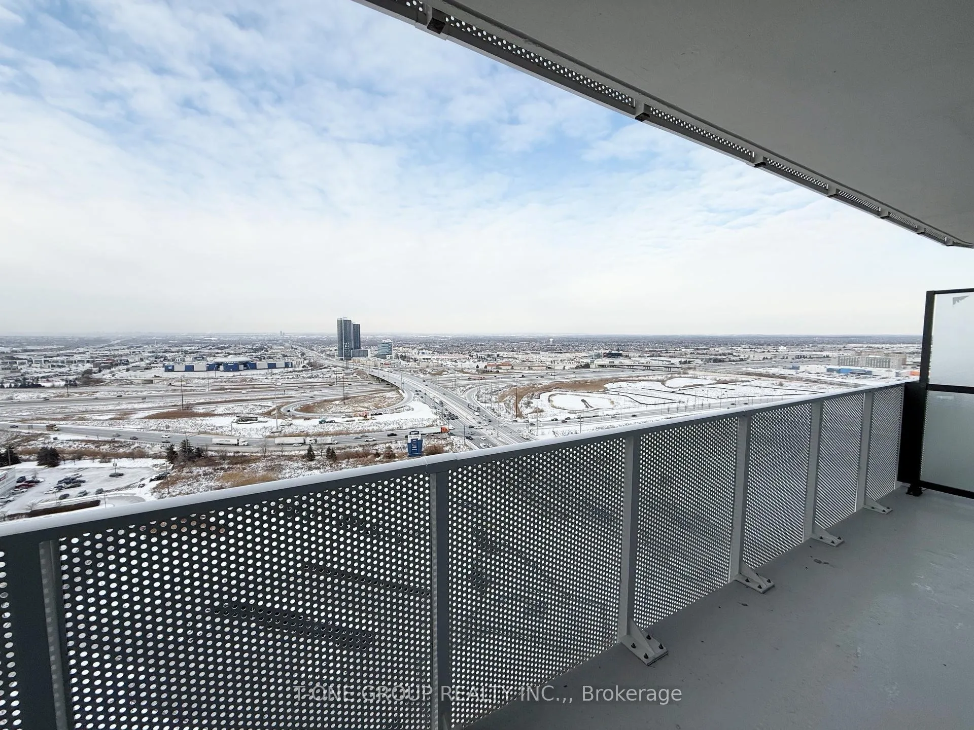 Photo 9 of Unit 2610, 195 Commerce Street, Vaughan, Vaughan Corporate Centre — HOMEH