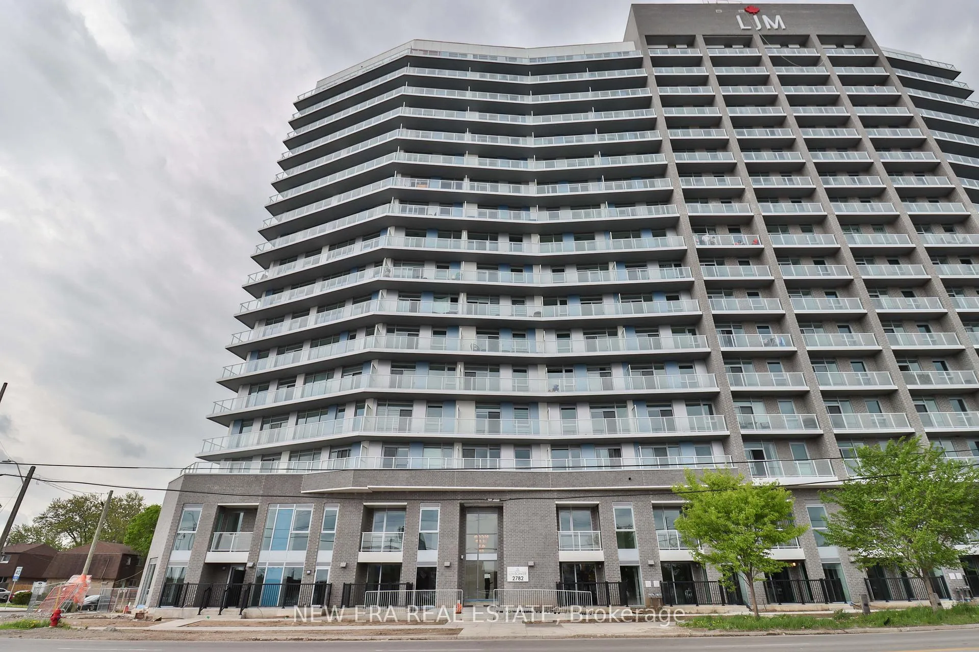 Front of Unit 1408, 2782 Barton Street E