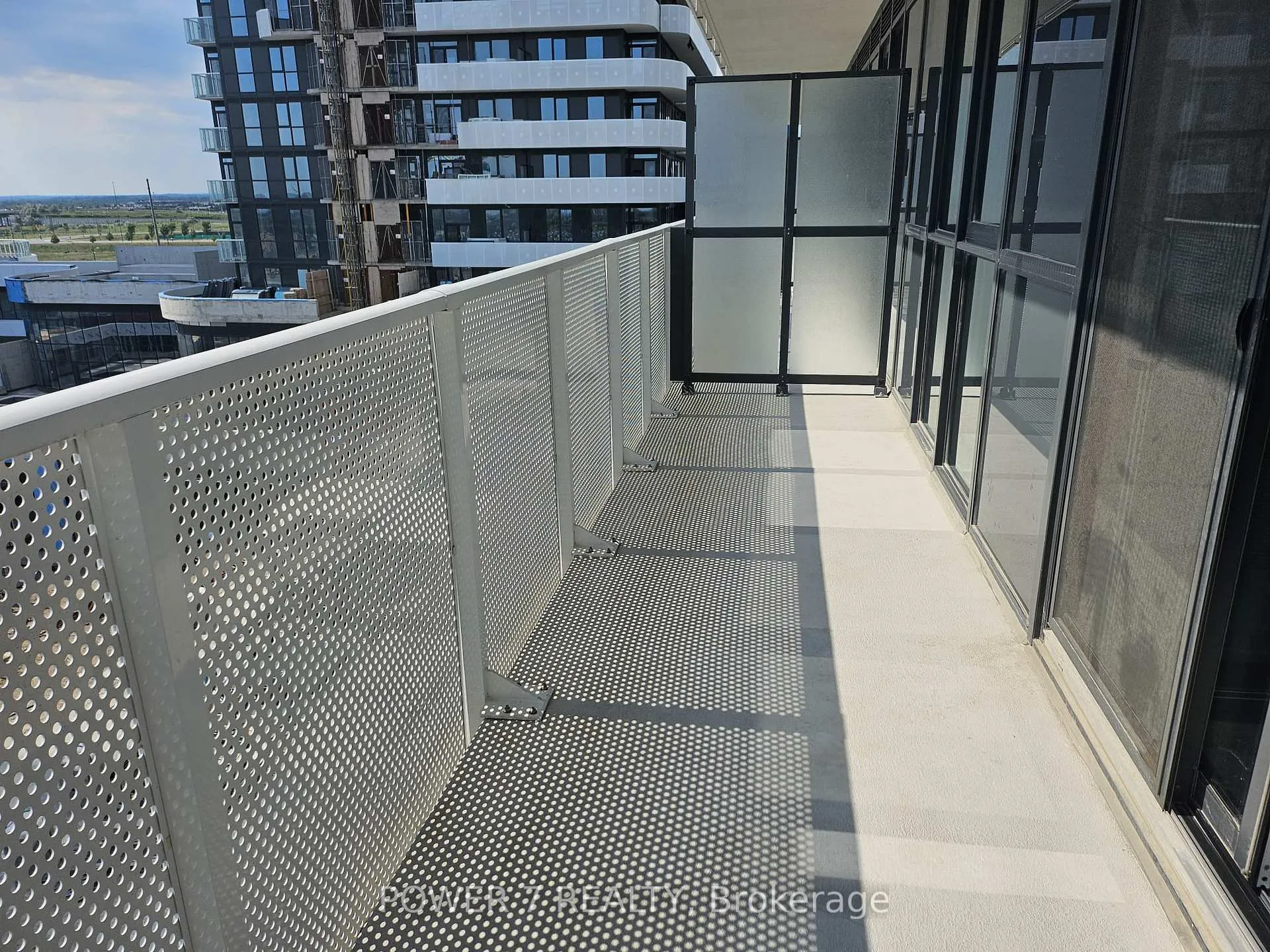 Photo 9 of Unit 816, 28 Interchange Way, Vaughan, Vaughan Corporate Centre — HOMEH