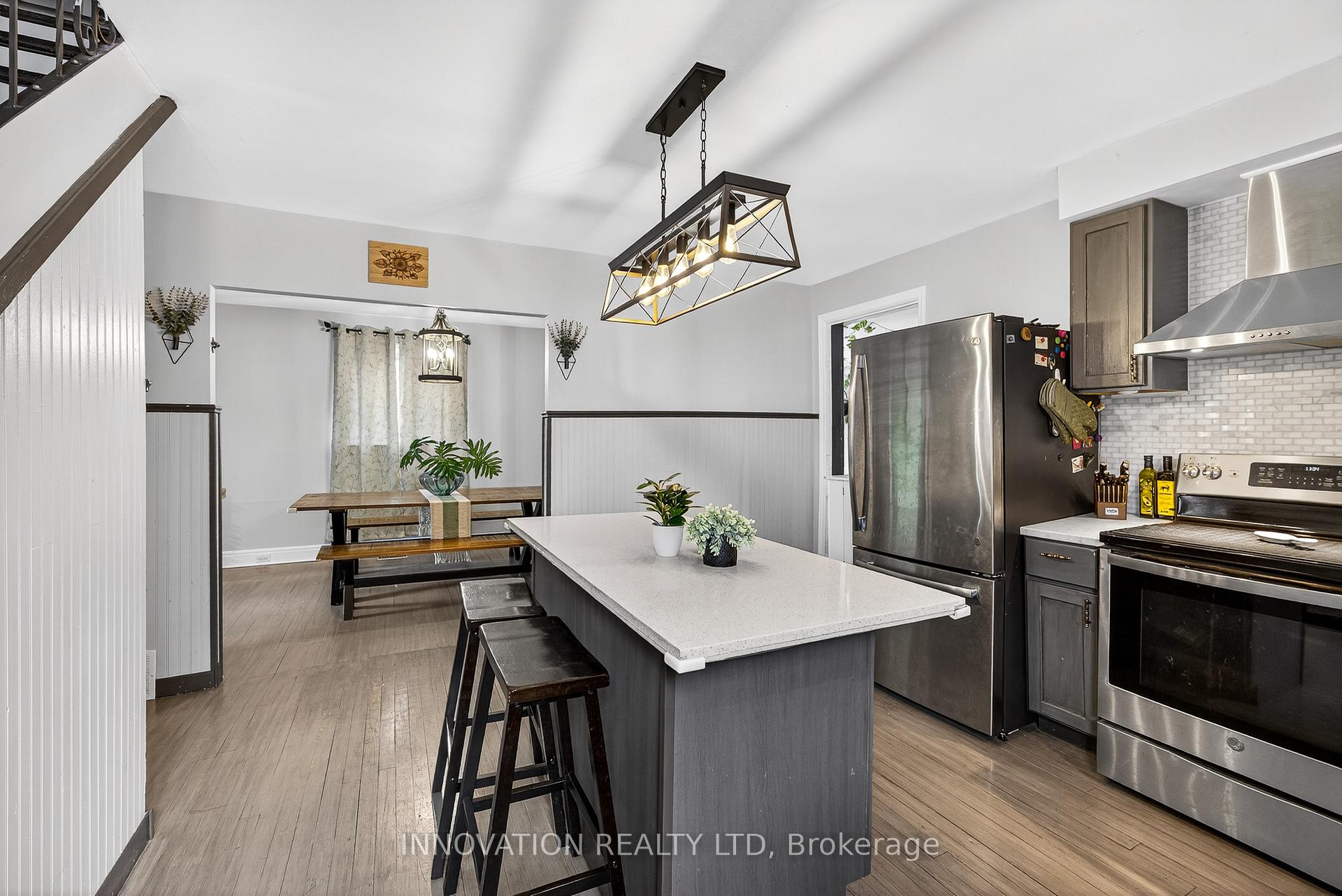 Photo 17 of 166 7th Street E, Cornwall — HOMEH