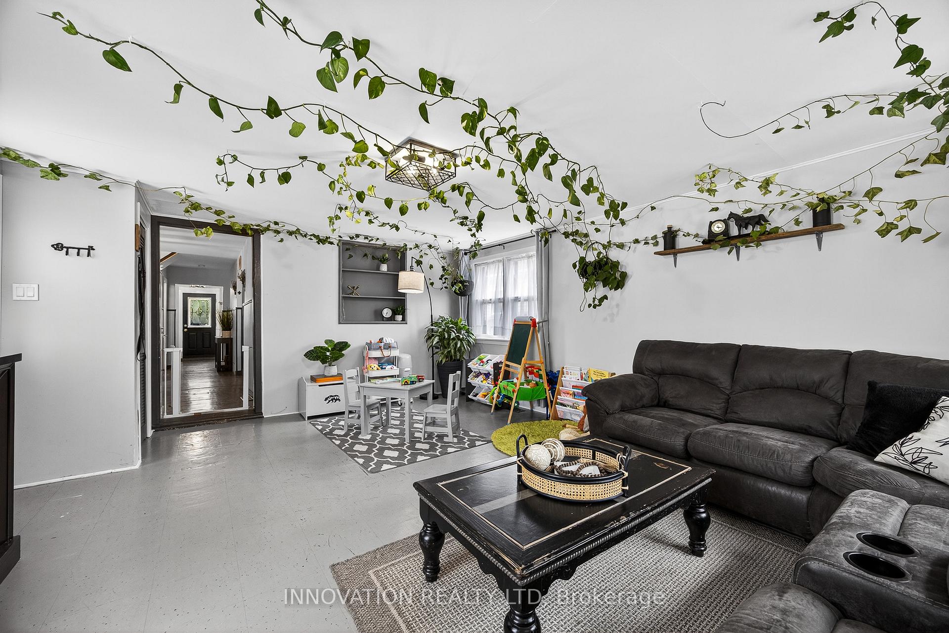 Photo 23 of 166 7th Street E, Cornwall — HOMEH