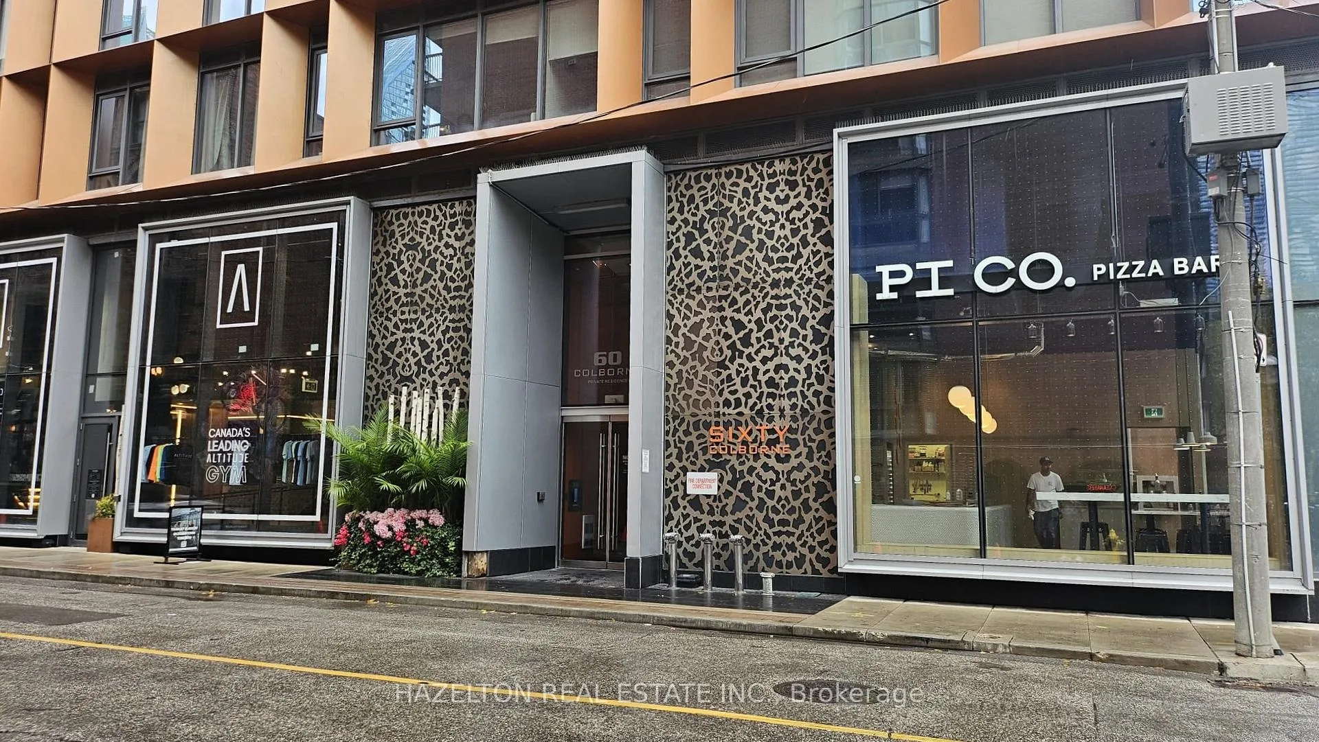 Photo 2 of Unit 812, 60 Colborne Street, Toronto, Church-Yonge Corridor — HOMEH