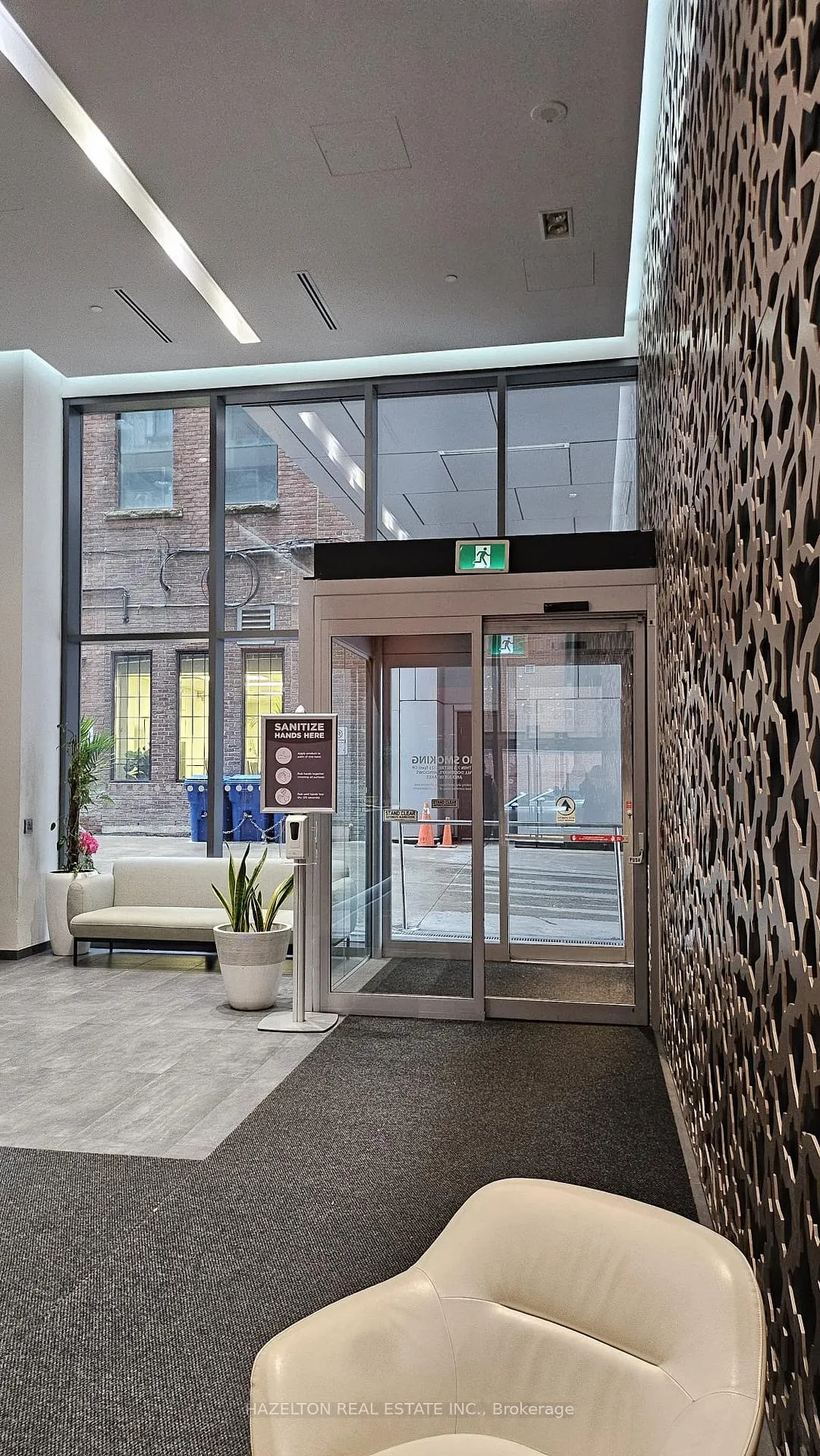 Photo 4 of Unit 812, 60 Colborne Street, Toronto, Church-Yonge Corridor — HOMEH