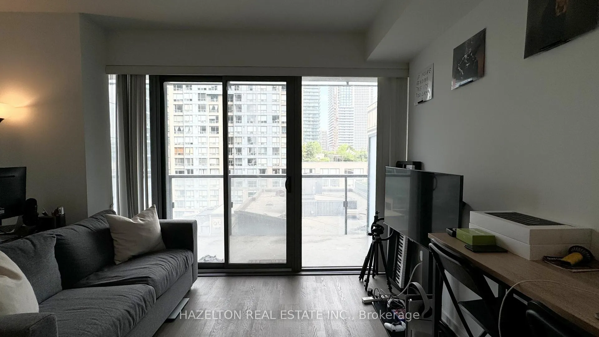 Photo 10 of Unit 812, 60 Colborne Street, Toronto, Church-Yonge Corridor — HOMEH