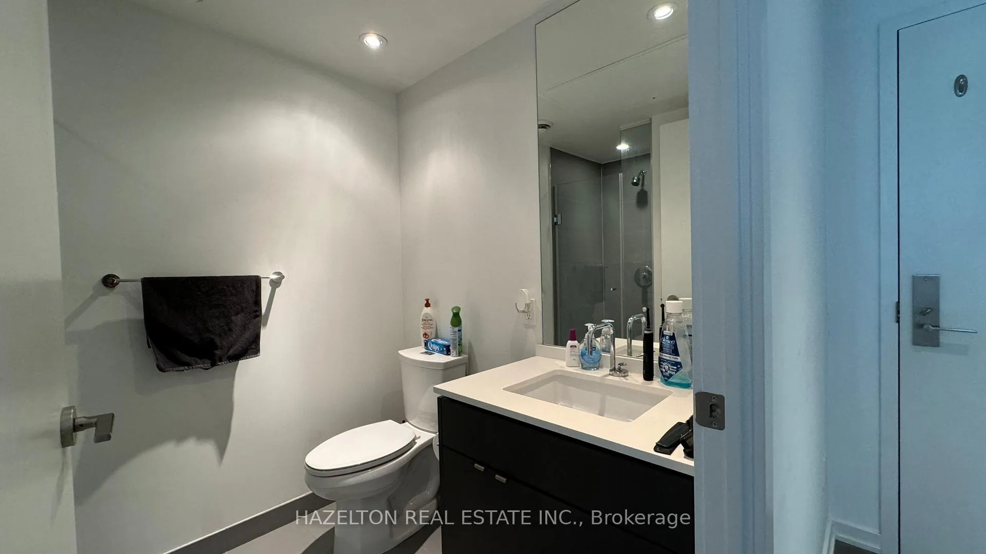 Photo 15 of Unit 812, 60 Colborne Street, Toronto, Church-Yonge Corridor — HOMEH