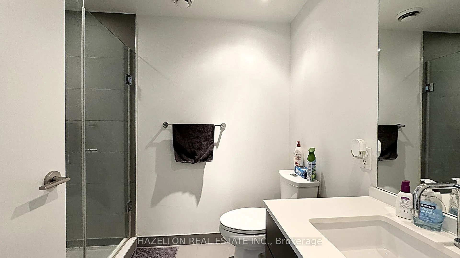 Photo 16 of Unit 812, 60 Colborne Street, Toronto, Church-Yonge Corridor — HOMEH