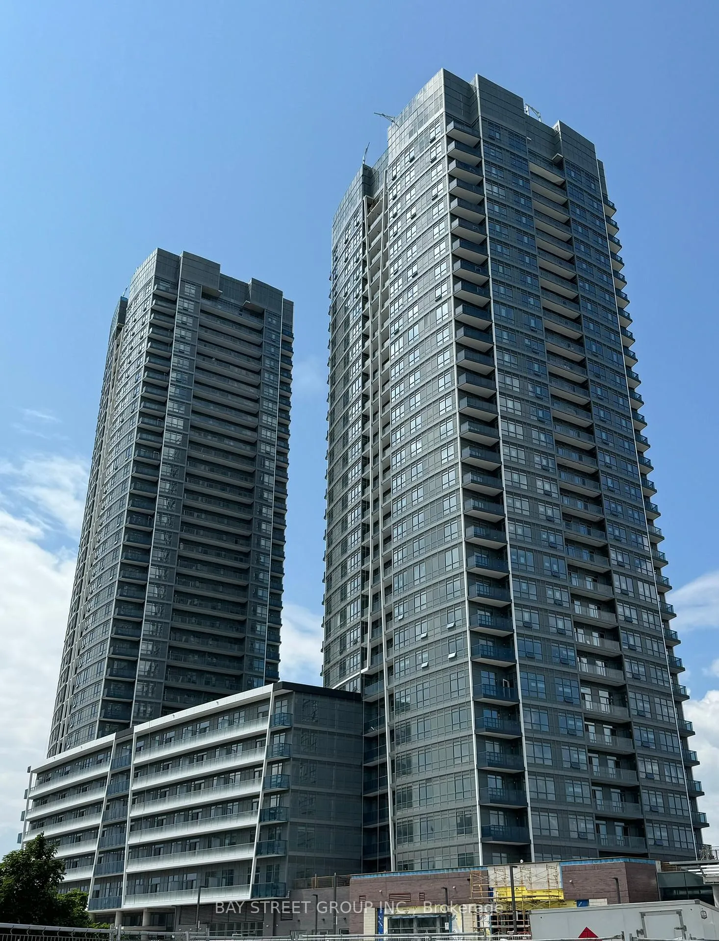 Photo 1 of Unit B-2505, 50 Upper Mall Way, Vaughan, Brownridge — HOMEH