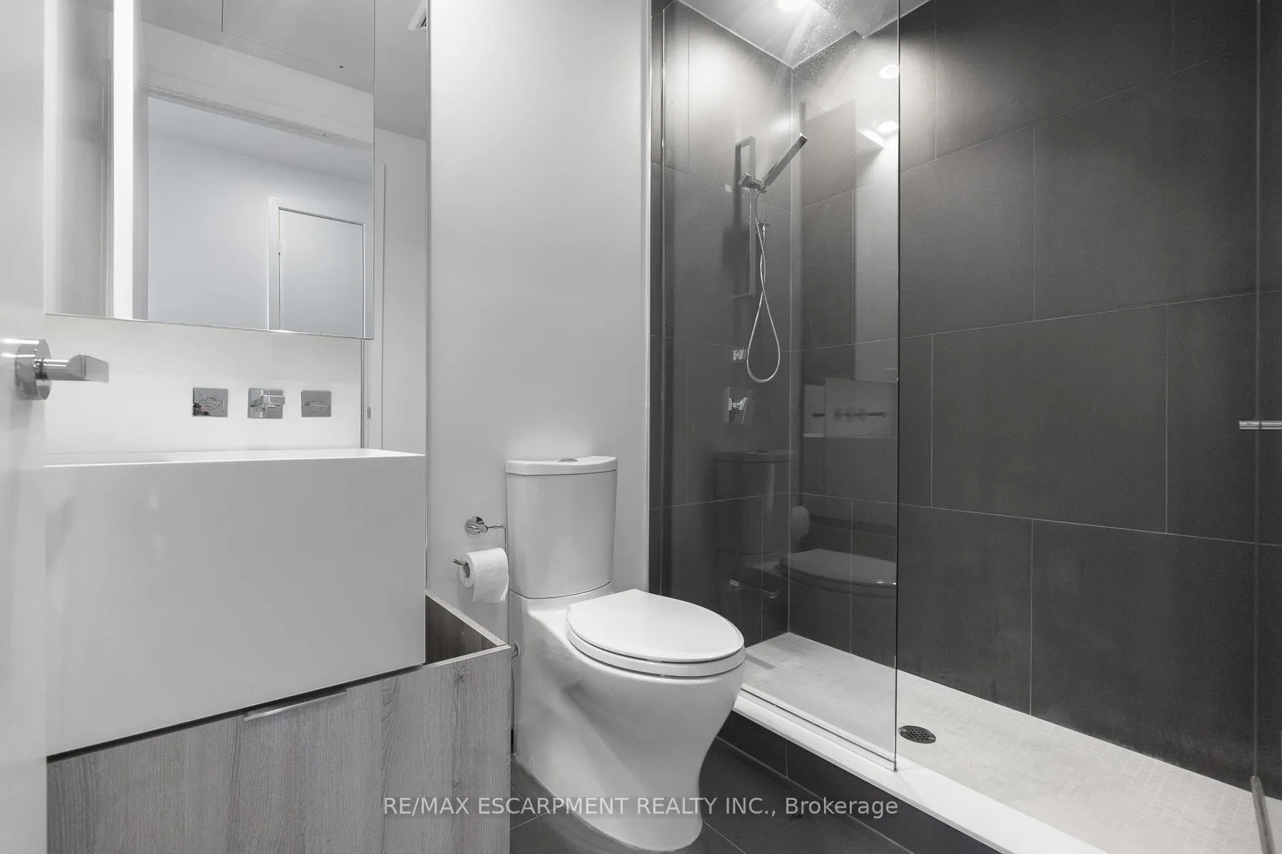 Photo 3 of Unit 5503, 1 Bloor Street E, Toronto, Church-Yonge Corridor — HOMEH