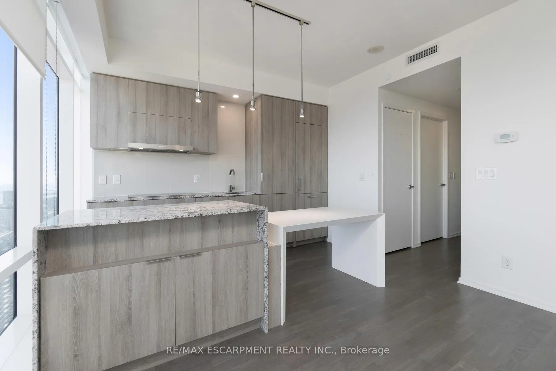 Photo 6 of Unit 5503, 1 Bloor Street E, Toronto, Church-Yonge Corridor — HOMEH