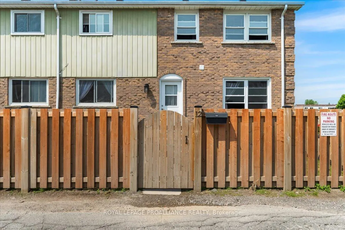 Photo 1 of Unit 12, 15 Tracey Park Drive, Belleville, Belleville Ward — HOMEH