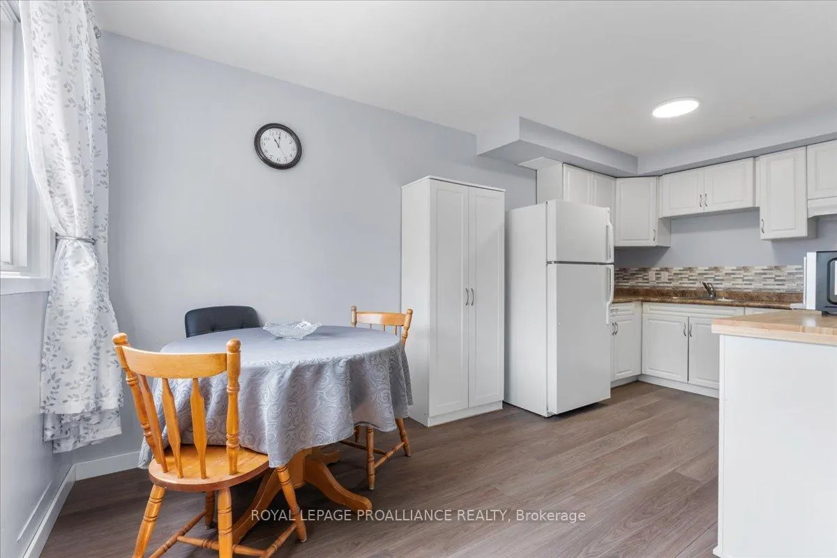 Photo 2 of Unit 12, 15 Tracey Park Drive, Belleville, Belleville Ward — HOMEH