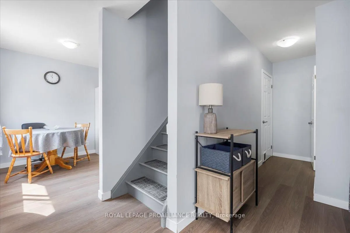 Photo 6 of Unit 12, 15 Tracey Park Drive, Belleville, Belleville Ward — HOMEH
