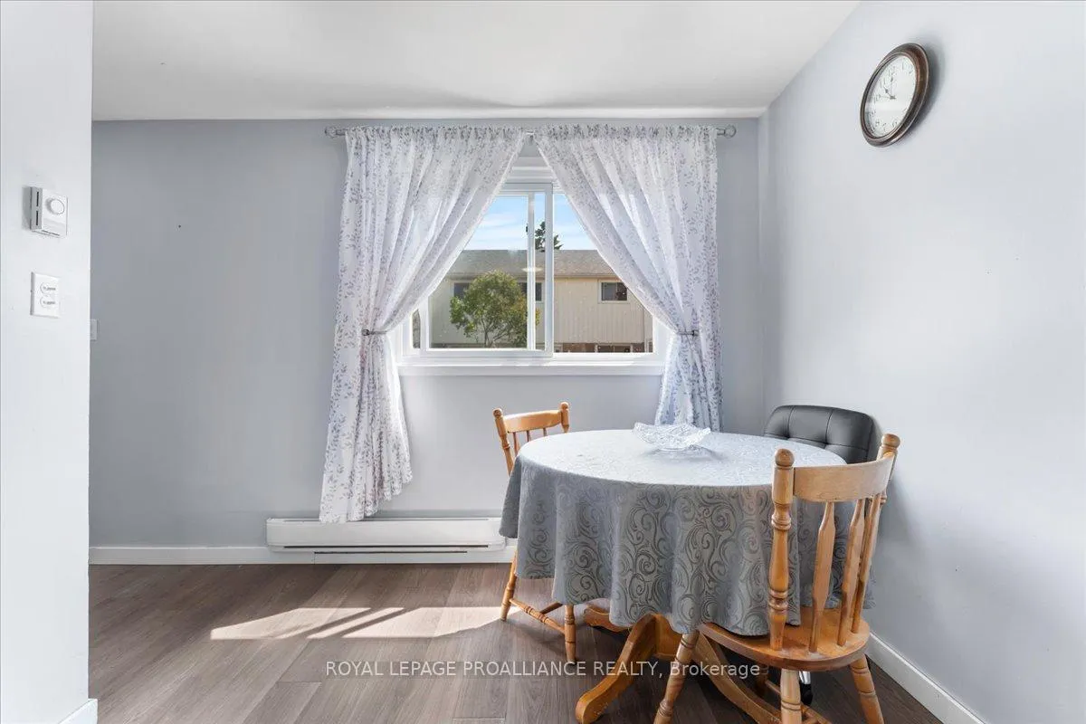 Photo 8 of Unit 12, 15 Tracey Park Drive, Belleville, Belleville Ward — HOMEH