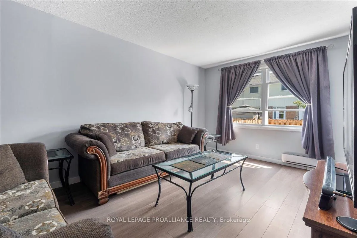 Photo 17 of Unit 12, 15 Tracey Park Drive, Belleville, Belleville Ward — HOMEH
