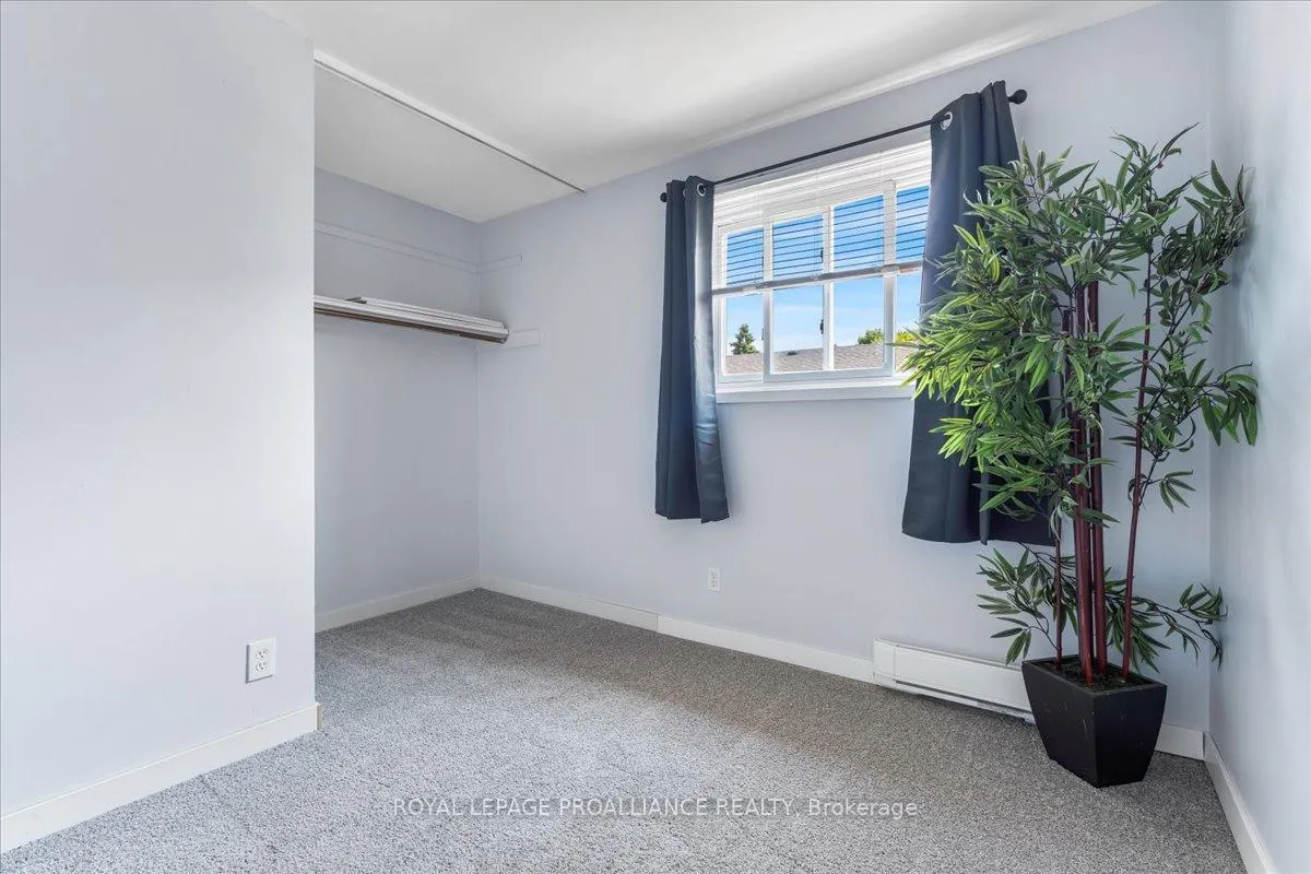 Photo 20 of Unit 12, 15 Tracey Park Drive, Belleville, Belleville Ward — HOMEH