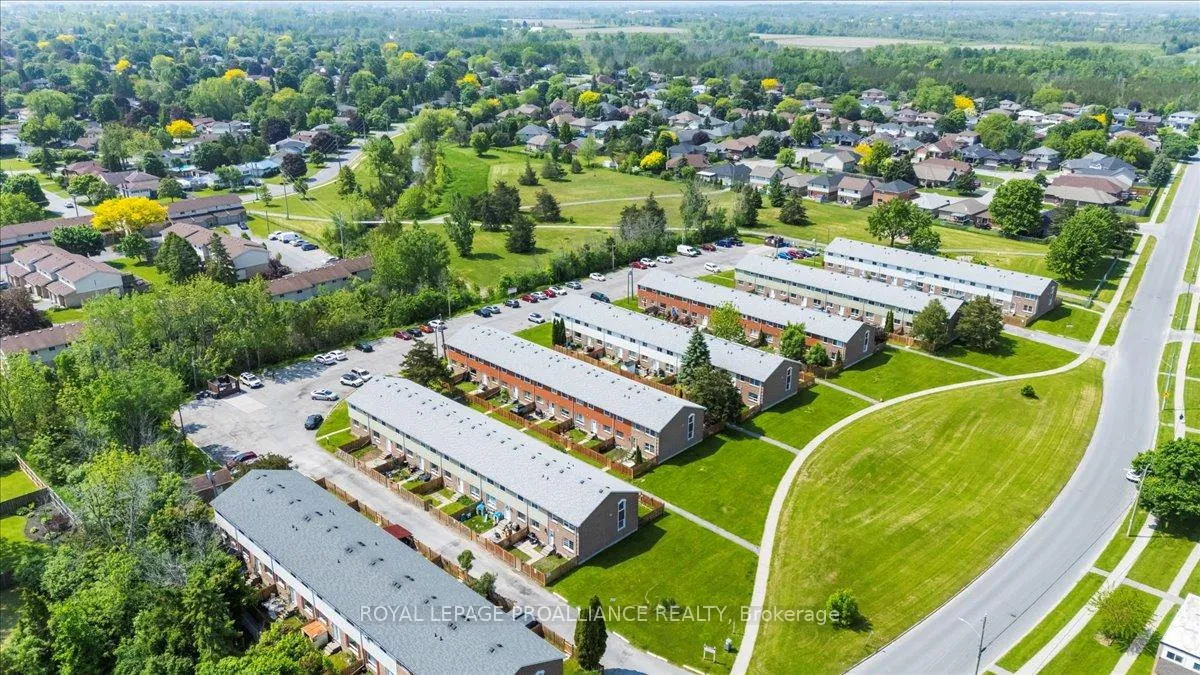 Photo 31 of Unit 12, 15 Tracey Park Drive, Belleville, Belleville Ward — HOMEH